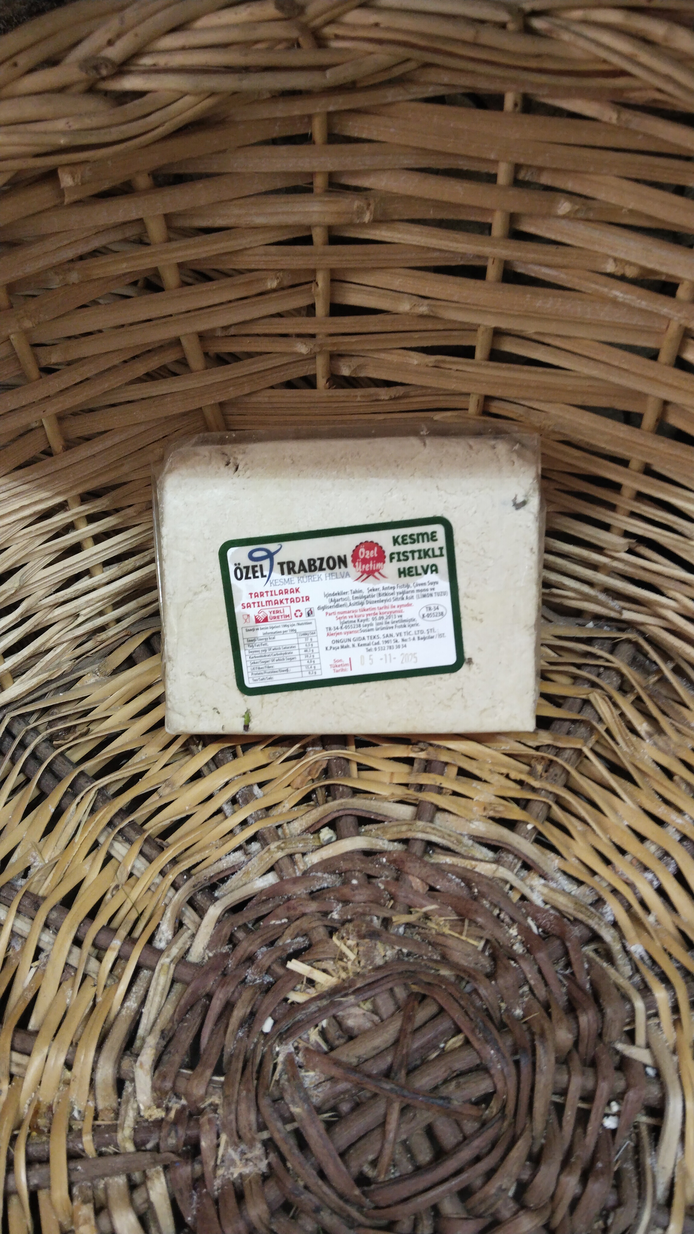 Özel Trabzon Kesme Fıstıklı Helva